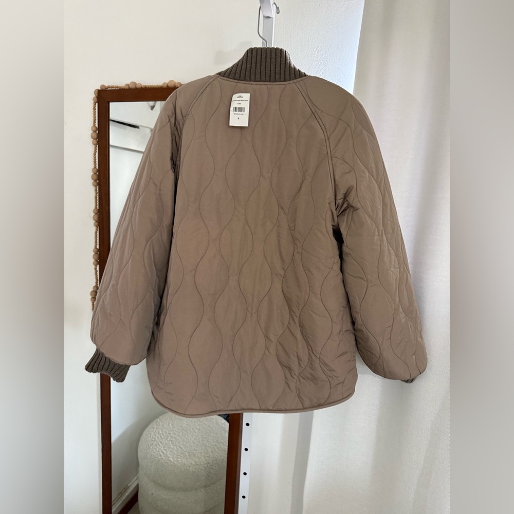 Varley reno reversible quilt jacket fungi - Picture 12 of 16
